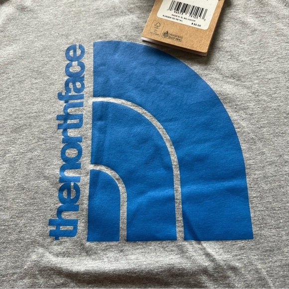 NWT The North Face Earth Active Hiking T-Shirt Women's Size Medium Gray SS (Y) - Picture 2 of 5